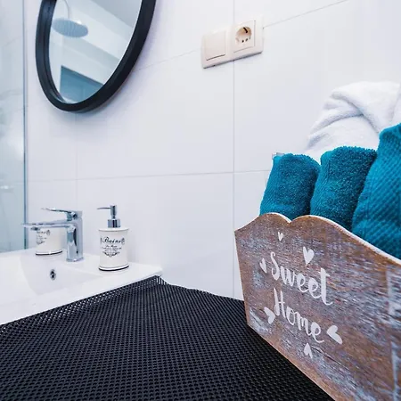 Sol-1 In Old Part Of Centar Apartament Split