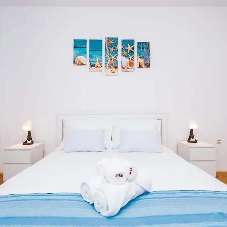 Sol-1 In Old Part Of Centar Lägenhet